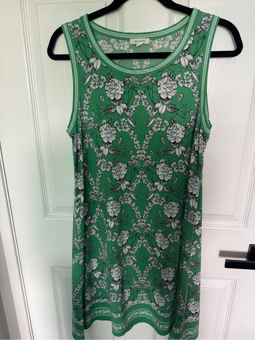 Max Studio Green Floral Sleeveless Midi Dress